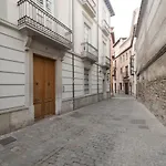 Lolaloft, Centrico, Romantico Y Acogedor